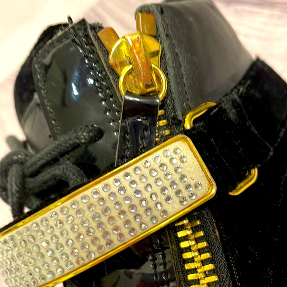 Giuseppe Zanotti Black Velvet with Stones High Tops EU Size 36 - Picture 12 of 14